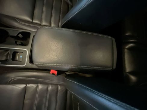 Used 2018 Ford Escape SEL image 20