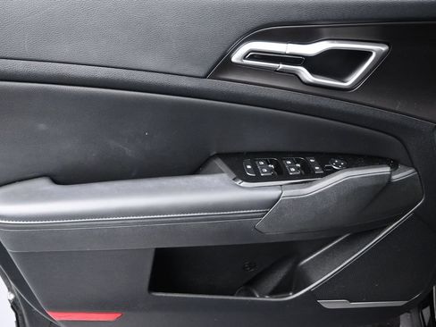 Used 2023 Kia Sportage EX FWD image 11