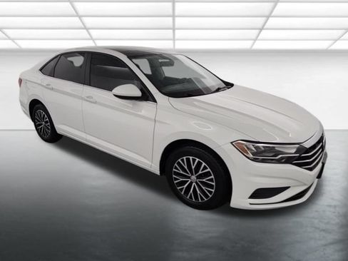 Used 2019 Volkswagen Jetta SE FWD image 9