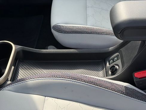 Certified 2025 MINI Cooper 2-Door Hardtop image 14