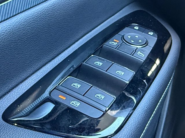 Used 2025 Nissan Murano SL AWD/4WD image 25