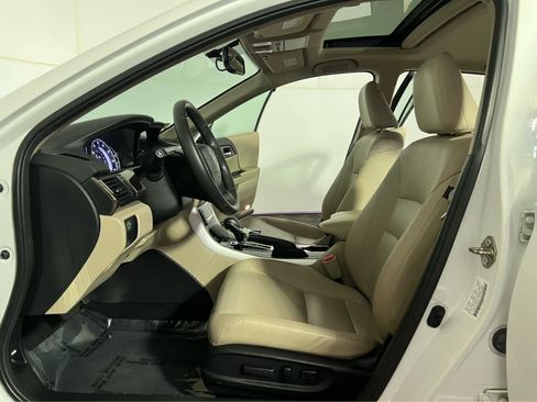 Used 2017 Honda Accord EX-L image 21