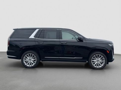 Used 2024 Cadillac Escalade Premium Luxury w/ Performance Package AWD/4WD image 7