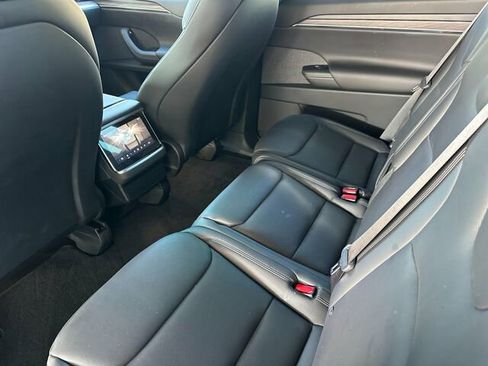 Used 2022 Tesla Model X image 15