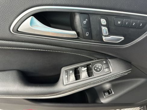 Used 2018 Mercedes-Benz CLA 250 image 11