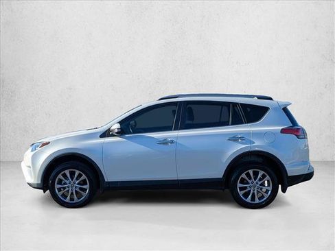 Used 2018 Toyota RAV4 Limited image 9