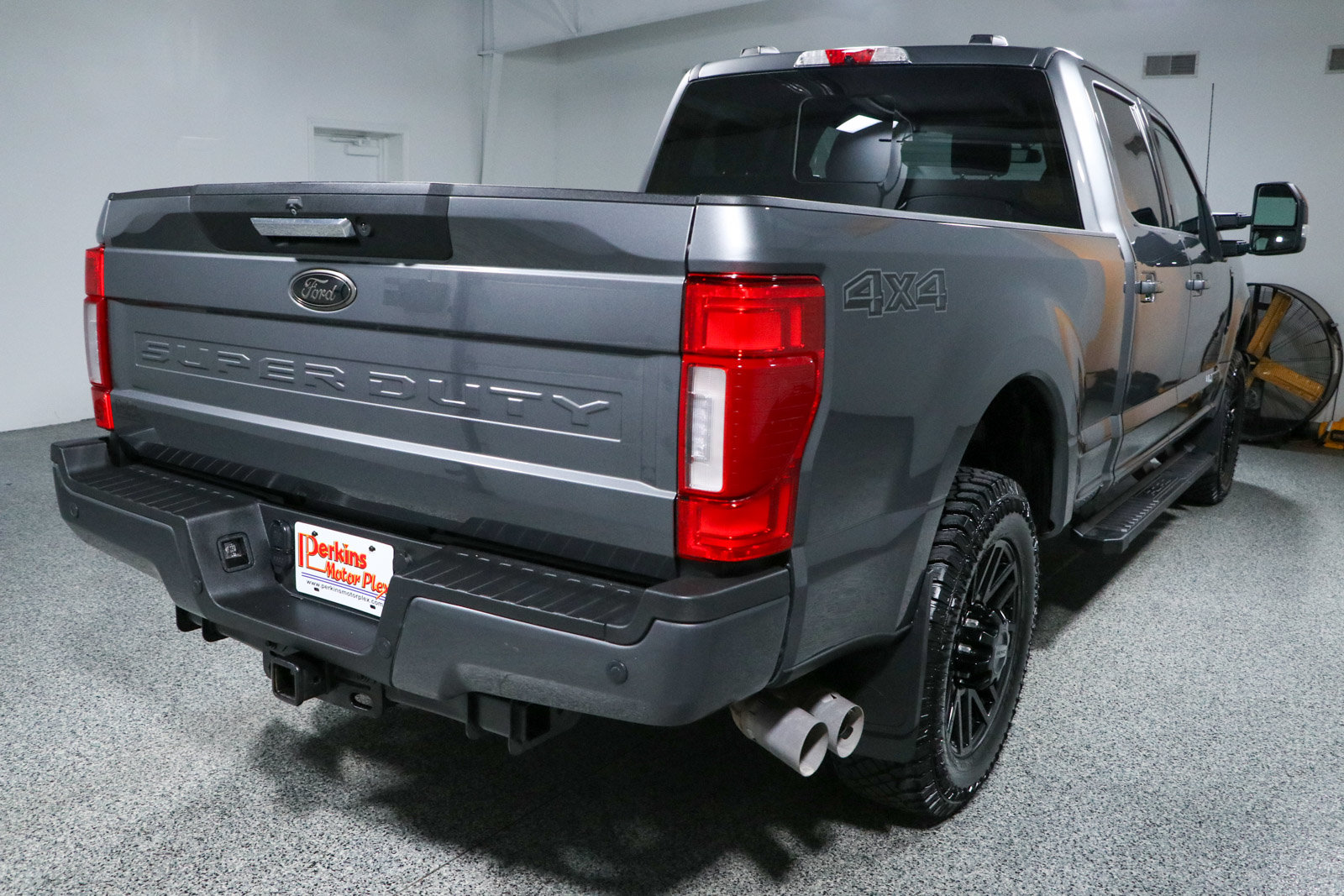 Used 2022 Ford F250 Lariat w/ Black Appearance Package AWD/4WD image 7