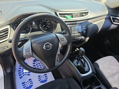 Used 2016 Nissan Rogue S AWD/4WD image 12