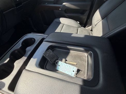 Used 2018 GMC Sierra 1500 SLE w/ SLE Value Package AWD/4WD image 13