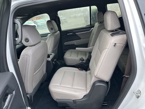 Certified 2024 GMC Acadia Elevation w/ Luxury Package image 12