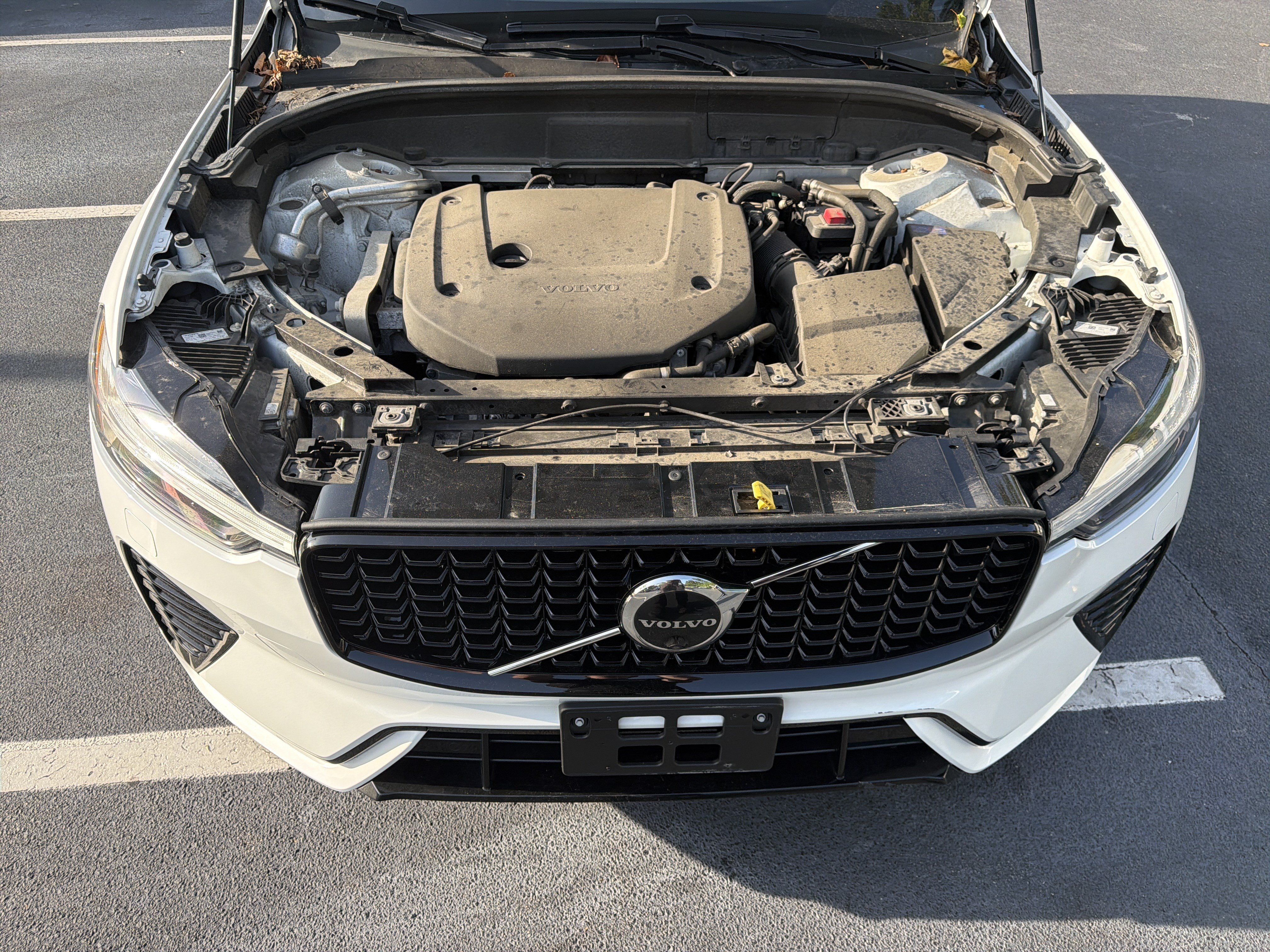 Used 2023 Volvo XC60 B6 Ultimate w/ Protection Package Premier AWD/4WD image 36