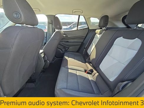 Used 2025 Chevrolet Trax LS FWD image 9