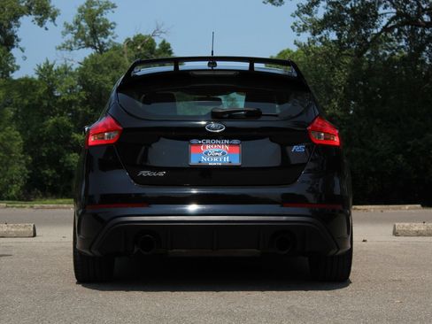 Used 2017 Ford Focus RS AWD/4WD image 6