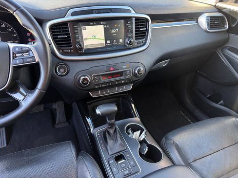 Used 2020 Kia Sorento SX image 20