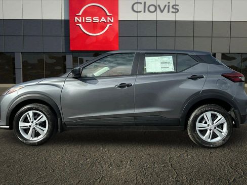 New 2025 Nissan Kicks Play S image 6