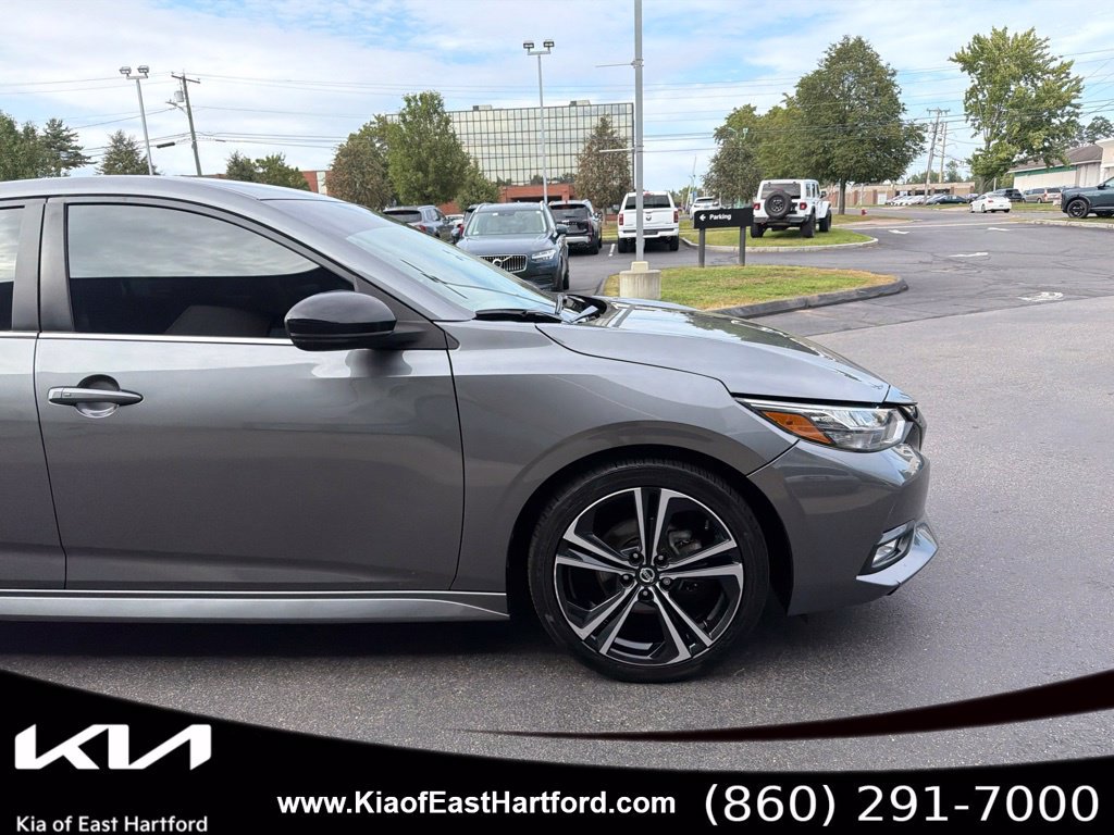 Used 2023 Nissan Sentra SR w/ Electronics Package FWD image 6
