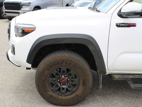 Used 2019 Toyota Tacoma TRD Pro AWD/4WD image 7