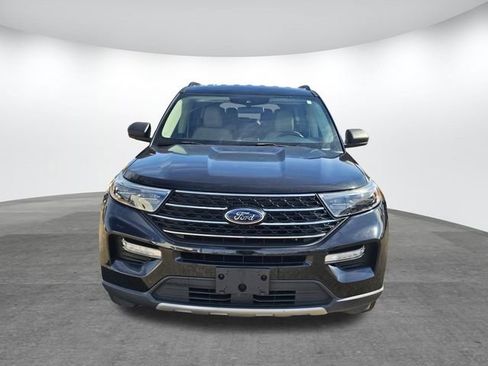 Certified 2020 Ford Explorer XLT w/ Equipment Group 202A image 2
