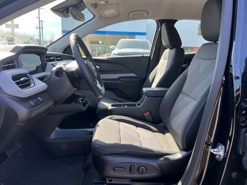 New 2027 Chevrolet Bolt LT w/ Comfort Package image 18