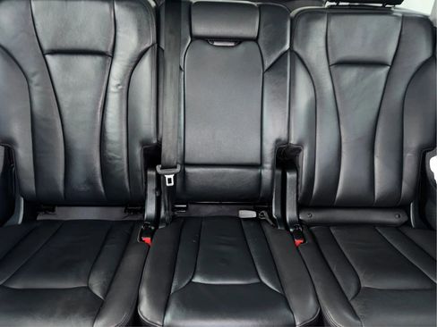 Used 2017 Audi Q7 3.0T Premium Plus w/ Premium Plus Package image 20