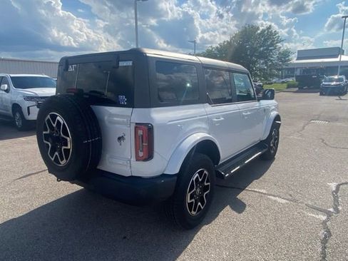 Used 2025 Ford Bronco Outer Banks AWD/4WD image 3