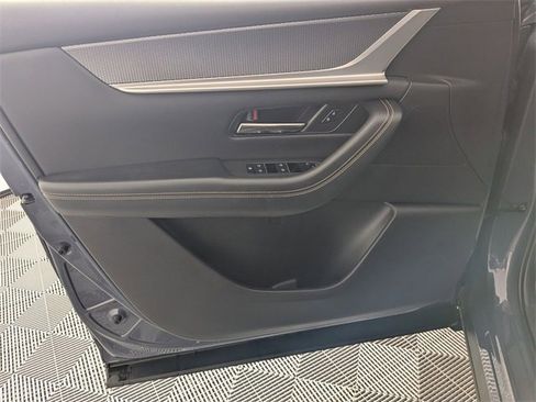 Used 2025 MAZDA CX-70 3.3 Turbo w/ Preferred Package image 10