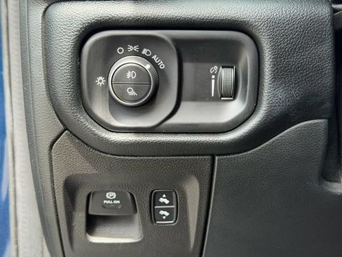 Used 2021 RAM 1500 Big Horn AWD/4WD image 22