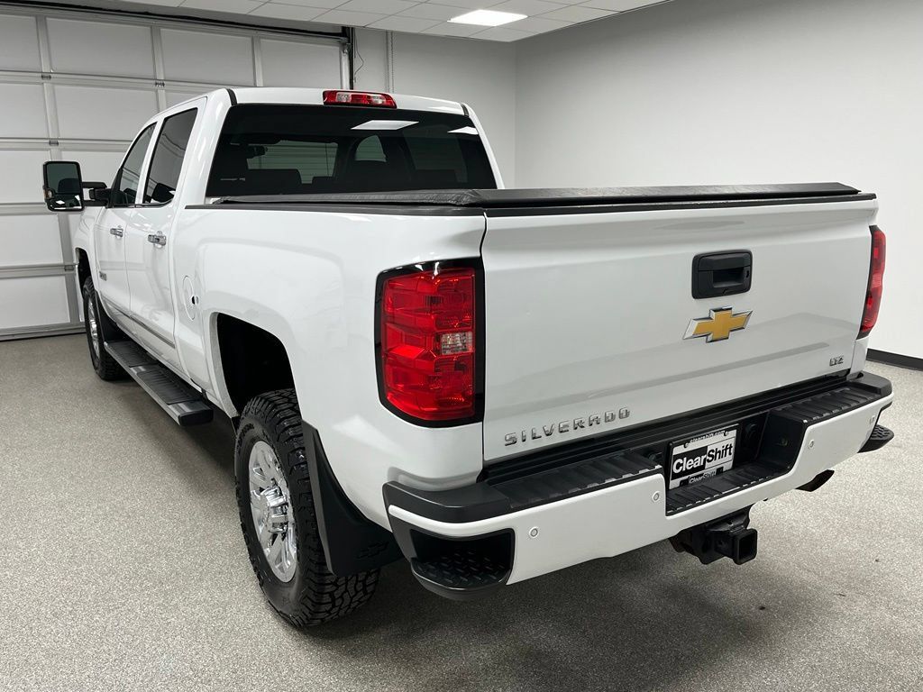 Used 2018 Chevrolet Silverado 2500 LTZ w/ Custom Sport Edition AWD/4WD image 8