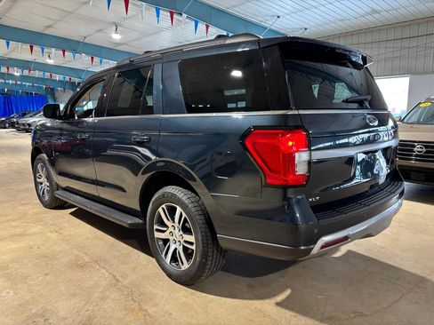 Used 2024 Ford Expedition XLT image 5