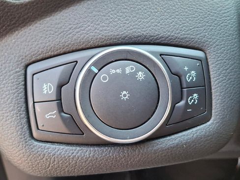 Used 2017 Ford Escape SE w/ Equipment Group 201A AWD/4WD image 13