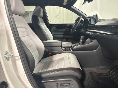 Used 2026 Honda CR-V Sport Touring image 28