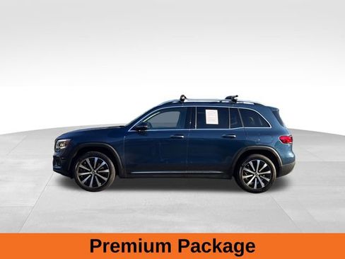 Used 2022 Mercedes-Benz GLB 250 w/ Premium Package Lite image 2