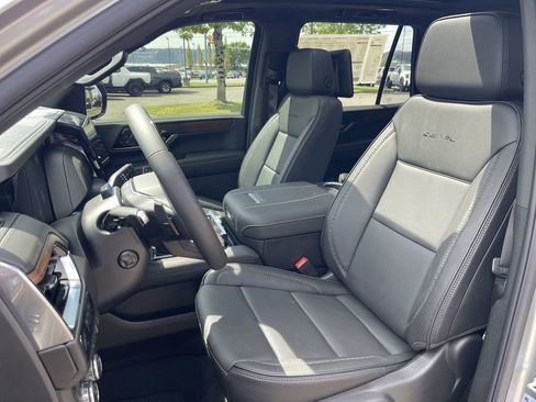 New 2026 GMC Yukon Denali w/ Denali Reserve Package AWD/4WD image 20