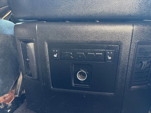 Used 2018 RAM 3500 Laramie Longhorn image 18