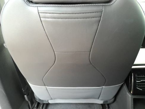 Used 2023 Volkswagen ID.4 Pro RWD image 28