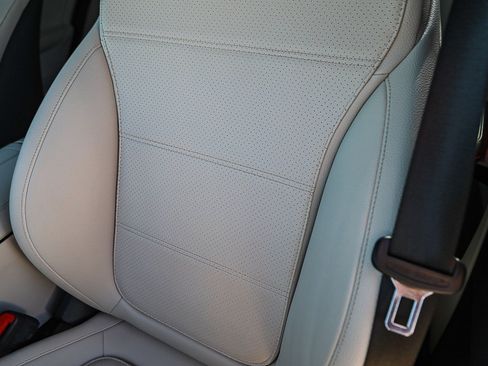 Used 2023 Mercedes-Benz C 300 Sedan image 24