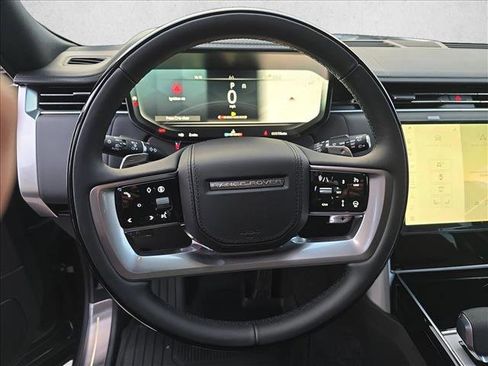 New 2025 Land Rover Range Rover SE image 18