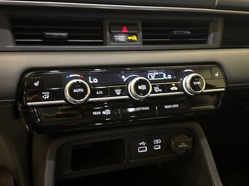 Certified 2025 Honda Pilot EX-L image 24