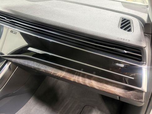 Used 2019 Audi Q8 Premium AWD/4WD image 10