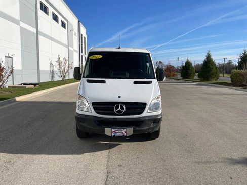 Used 2012 Mercedes-Benz Sprinter 2500 image 2