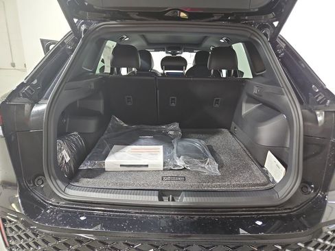 New 2026 Volkswagen Tiguan SE R-Line AWD/4WD image 21