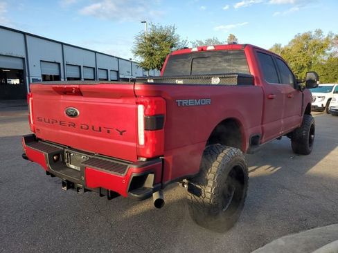 Used 2025 Ford F250 Lariat w/ Lariat Ultimate Package image 4