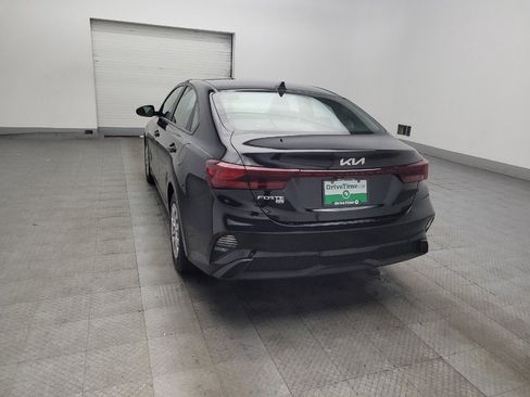 Used 2024 Kia Forte LX FWD image 5