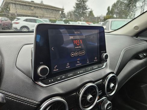 Used 2021 Nissan Sentra SV image 4