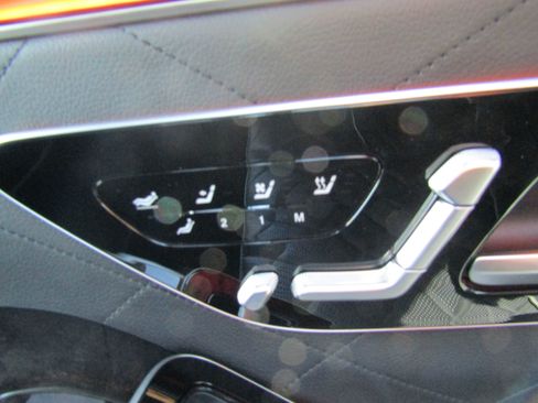 Used 2024 Mercedes-Benz S 580 4MATIC Sedan image 29