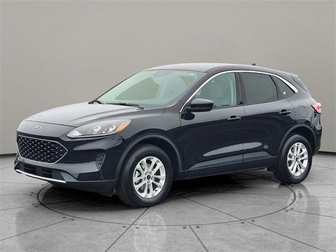 Certified 2020 Ford Escape SE image 3