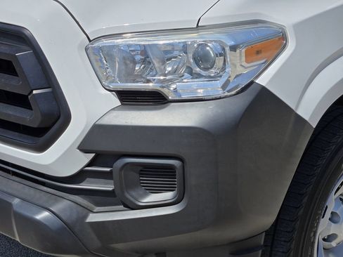 Used 2022 Toyota Tacoma SR RWD image 9
