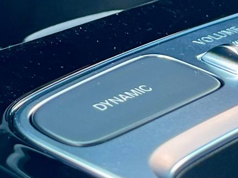 Certified 2025 Mercedes-Benz GLB 250 4MATIC image 19