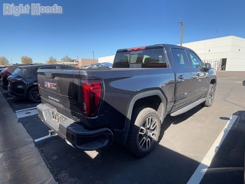 Used 2023 GMC Sierra 1500 AT4 w/ AT4 Premium Package image 4