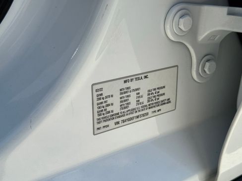 Used 2022 Tesla Model Y Performance AWD/4WD image 32
